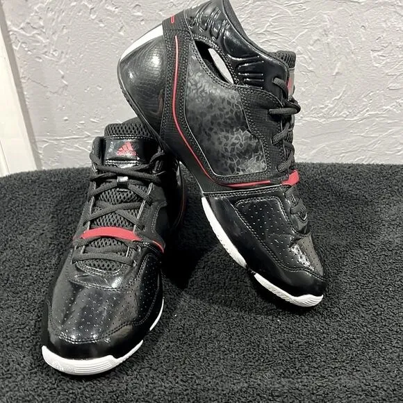 🔥🏀 ADIDAS Thorn LT Lite G21074 Black/Red Basketball Shoes Men Sz 10.5 - PERFEC