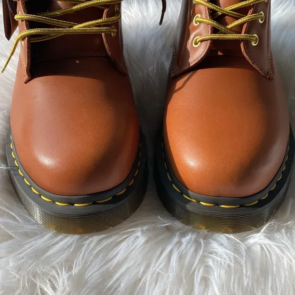 ❄️ DR MARTENS 1460 Wintergrip Leather Lace up boots in tan blizza…