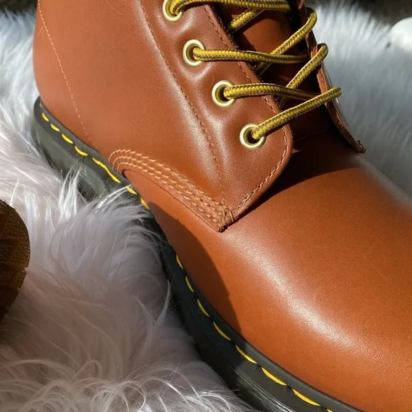 ❄️ DR MARTENS 1460 Wintergrip Leather Lace up boots in tan blizza…