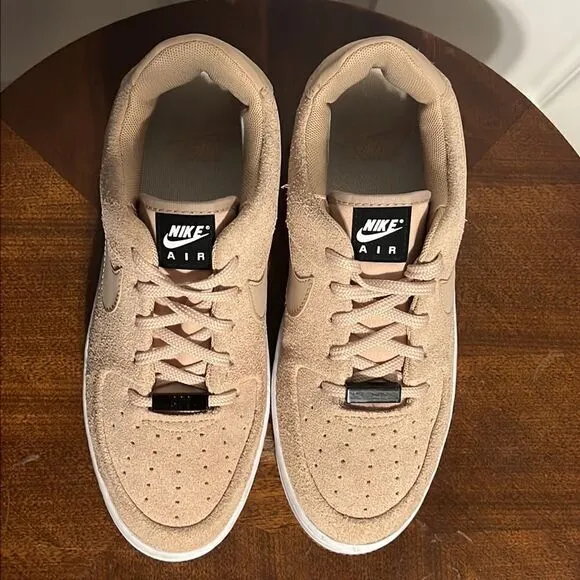 🔥🔥 NIKE AIR FORCE 1 Sage Women’s Suede Platform Shoes - Sz 6.5 - EXCELLENT
