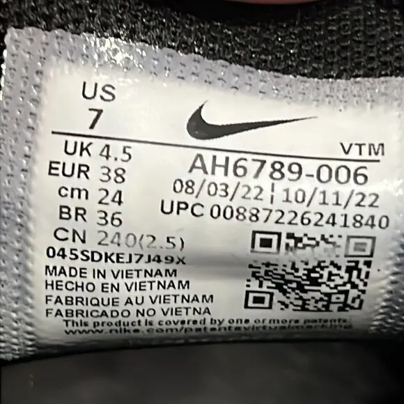 🔥🔥 NIKE Air Max 270 ‘Triple Black’ Running Shoes AH6789-006 Women Sz 7 - EUC
