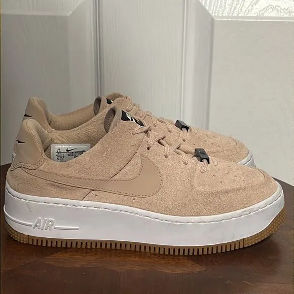 🔥🔥 NIKE AIR FORCE 1 Sage Women’s Suede Platform Shoes - Sz 6.5 - EXCELLENT