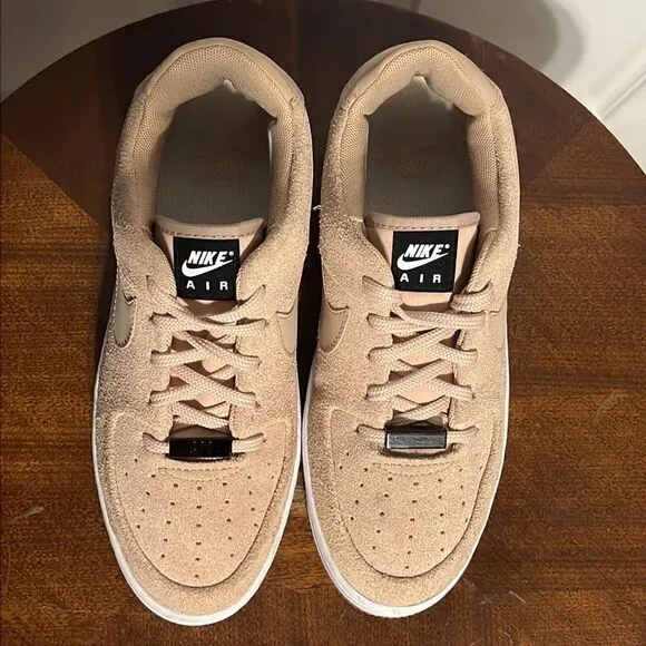🔥🔥 NIKE AIR FORCE 1 Sage Women’s Suede Platform Shoes - Sz 6.5 - EXCELLENT