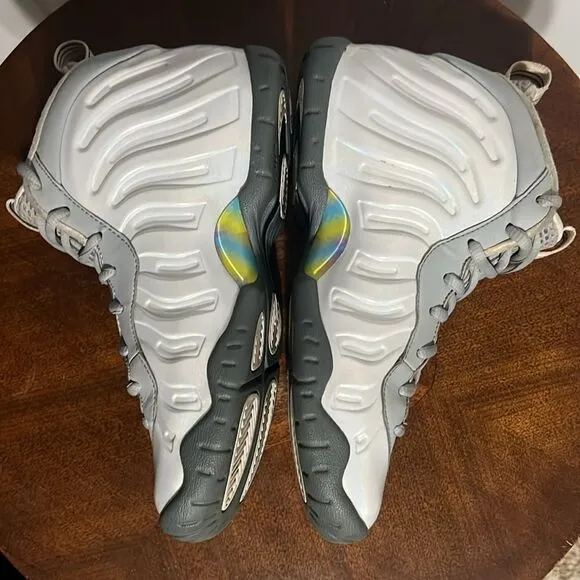 🔥 NIKE LITTLE POSITE ONE GS 'RAINBOW PIXEL' Big Kids 4Y - EXCELLENT Condition