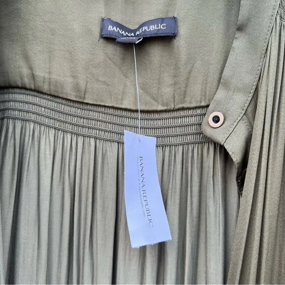 🆕 NWT Olive Green Maxi Dress Tiered Flowing Loose Bottom Skirt Button Down Top