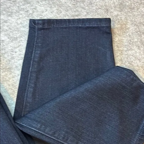 ✨ PAIGE Hoxton Ankle Jeans – Alania Dark Wash, Size 32, Excellent Condition ✨
