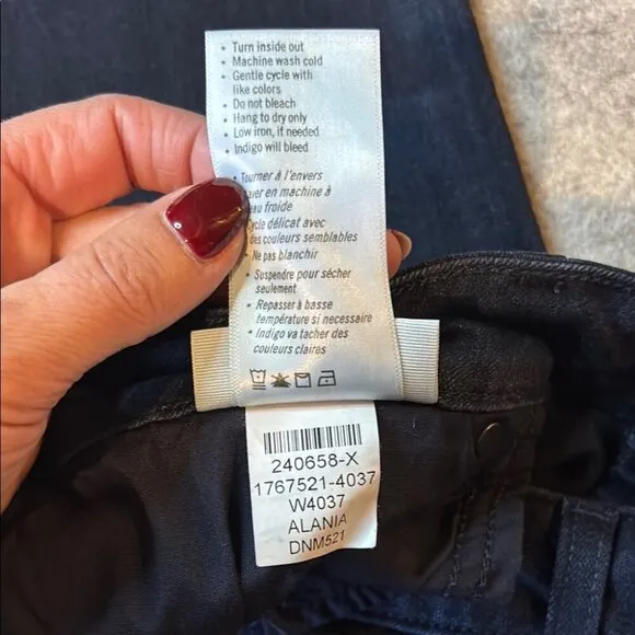 ✨ PAIGE Hoxton Ankle Jeans – Alania Dark Wash, Size 32, Excellent Condition ✨