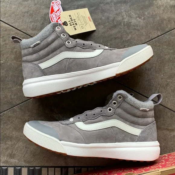 • VANS ULTRARANGE HI MTE WOOL FROST GREY WMNS