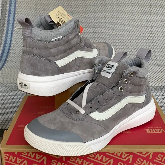 • VANS ULTRARANGE HI MTE WOOL FROST GREY WMNS