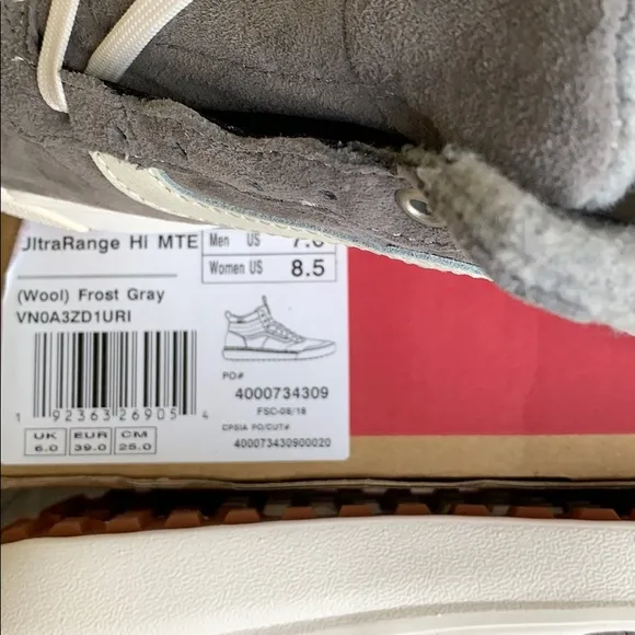 • VANS ULTRARANGE HI MTE WOOL FROST GREY WMNS