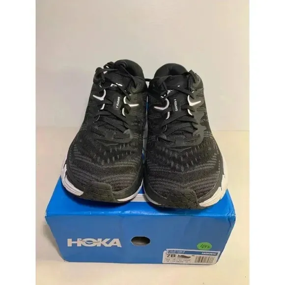.1692 Hoka W Clifton 9, Black/White, Womens Running Shoes-US 7 Womens