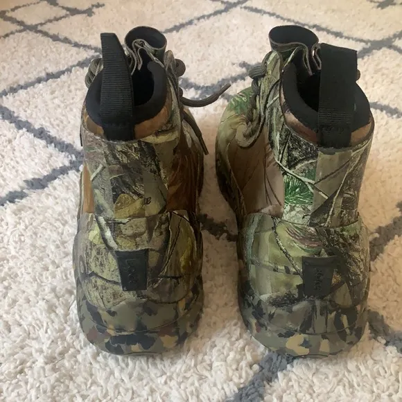 187. BOGS Men’s Thunder Ridge Hiker Boots