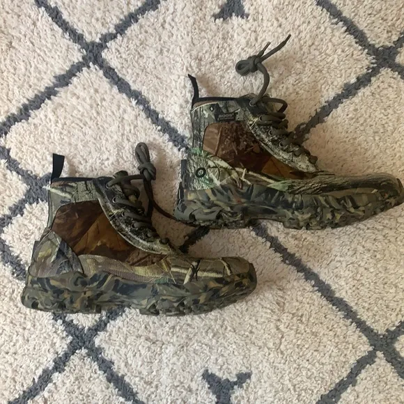 187. BOGS Men’s Thunder Ridge Hiker Boots