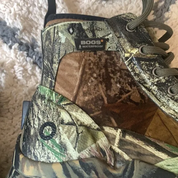 187. BOGS Men’s Thunder Ridge Hiker Boots