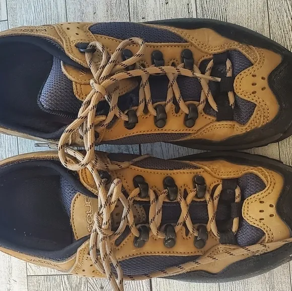 2/$30 Vasque Mens Hiking Shoes Sz 7.5