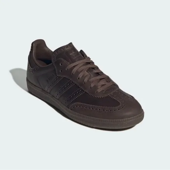 Adidas Men's Brown Sneakers