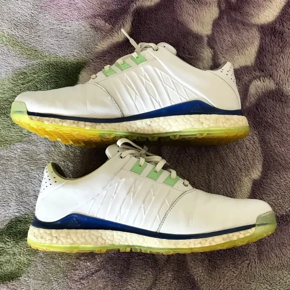 Adidas Men’s Tour360 XT Spikeless 2.0 Golf Shoes
