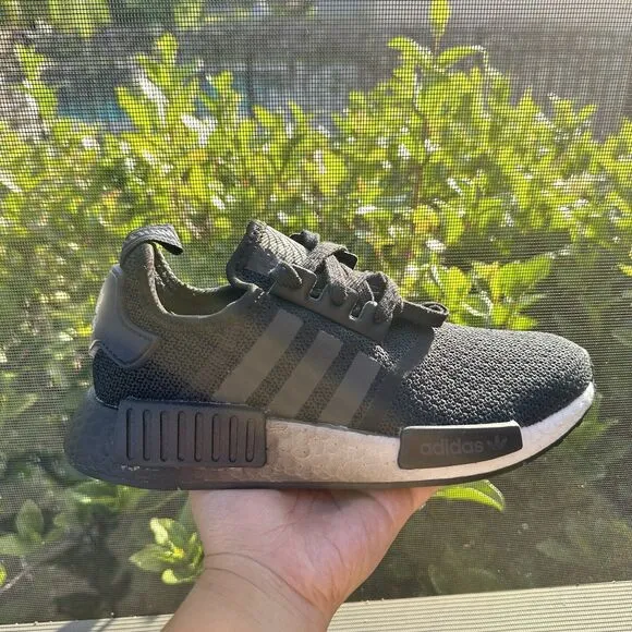 Adidas NMD_R1 Fading Glitch Women's Athletic Shoes Black EF4276 Size 6