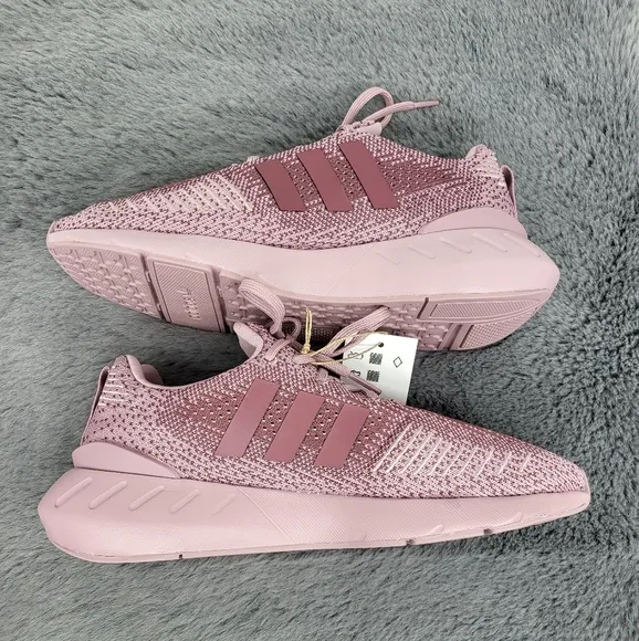 Adidas Originals Swift Run 22 Purple Women`s Running Casual Shoes