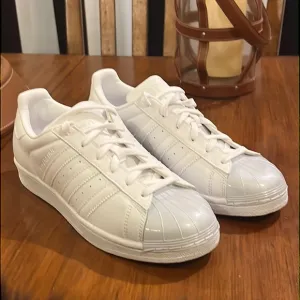 Adidas Superstar Glossy Toe Shoes Sneakers New BB0683 Womens Size 10