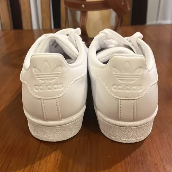 Adidas Superstar Glossy Toe Shoes Sneakers New BB0683 Womens Size 10