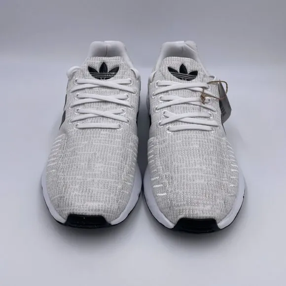 adidas Swift Run 22 White / Black Womens Shoes