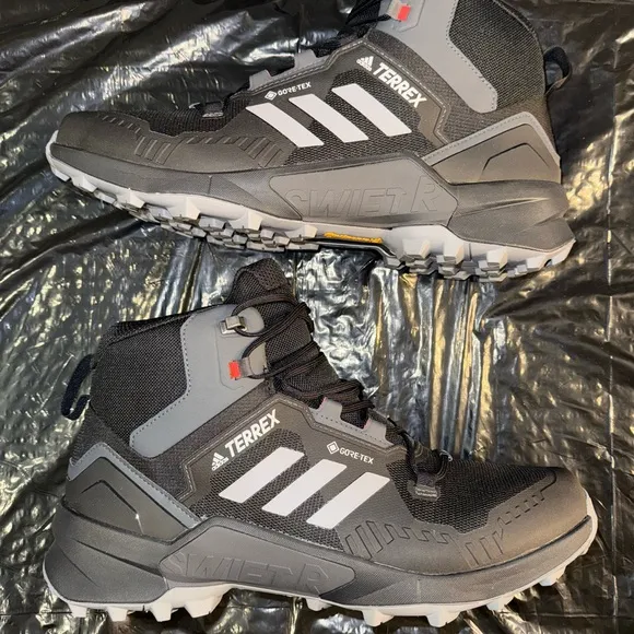 Adidas Terrex Swift R3 Mid GTX Shoes