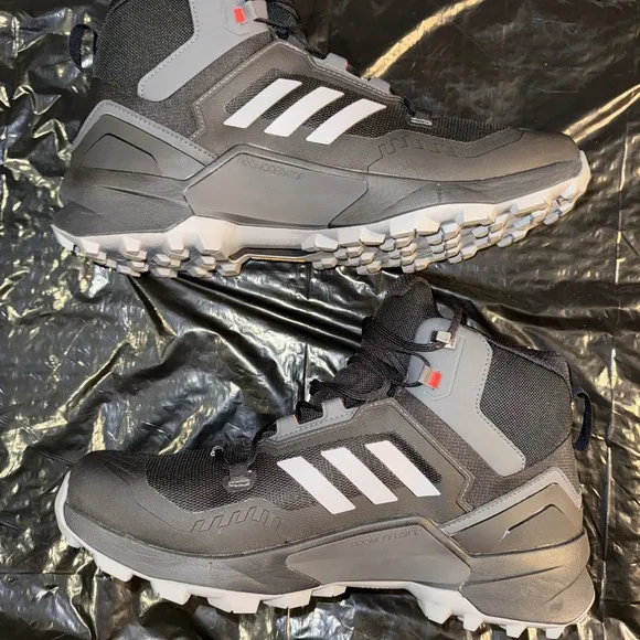 Adidas Terrex Swift R3 Mid GTX Shoes