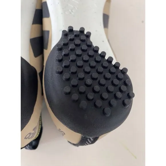 Adidas The Gravel Shoe Biking Hiking GX1664 Men’s Sz 9 Women’s 10 Beige Black