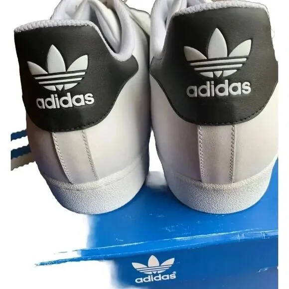 Adidas White &amp; Black‎ Superstar Leather Low Top Sneakers MENS SIZE 19