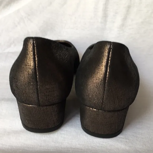 AGL black/brown block heel pointed toe pump size 37