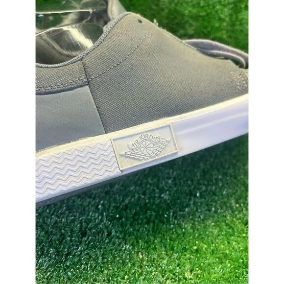 Air Jordan Men's Skater Low Shoes Gray Size 8 Lace Up  #428902-006 Casual