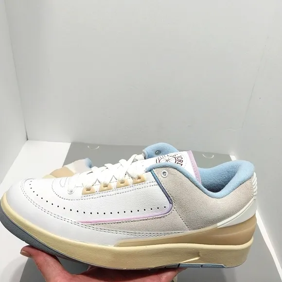Air Jordan Retro 2 Low &quot;Look Up In The Air&quot; NEW, Sneakers,  Size‎ 10.5| EUR 42.5