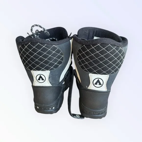 Airwalk Freeride 1995 snowboard boots size 7 men’s.