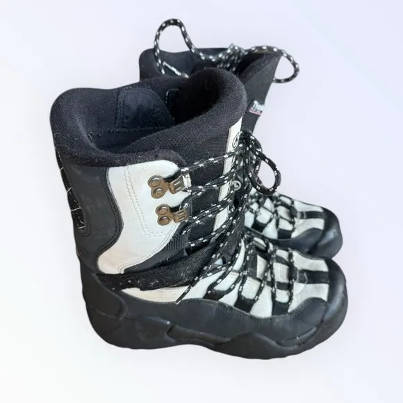 Airwalk Freeride 1995 snowboard boots size 7 men’s.