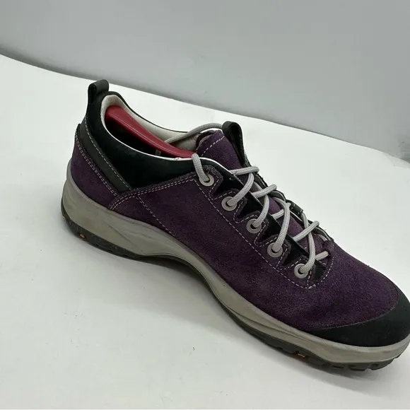 AKU LaVal Low Womens 9 Hiking Shoes Sneakers Suede Michelin Mountaineer Trekking