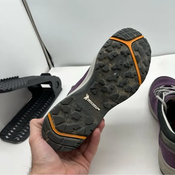 AKU LaVal Low Womens 9 Hiking Shoes Sneakers Suede Michelin Mountaineer Trekking