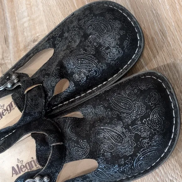 Alegria Black Women's Slip-On Shoes size 38 Euro ( 8 US)