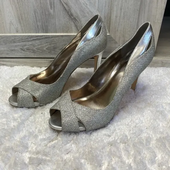 Alfani Lyrra Women's Silver Peep Toe 4 inch Stiletto Heels  Size 8M
