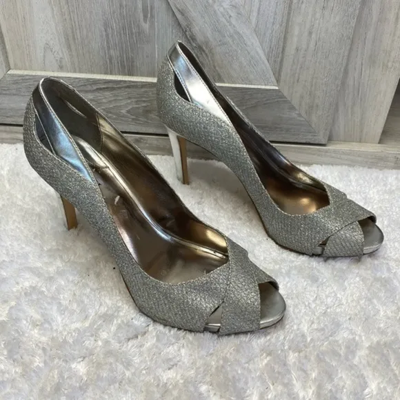 Alfani Lyrra Women's Silver Peep Toe 4 inch Stiletto Heels  Size 8M