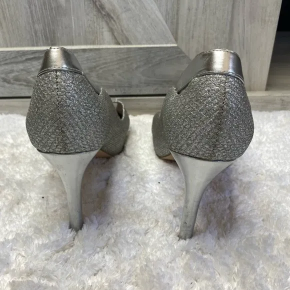 Alfani Lyrra Women's Silver Peep Toe 4 inch Stiletto Heels  Size 8M