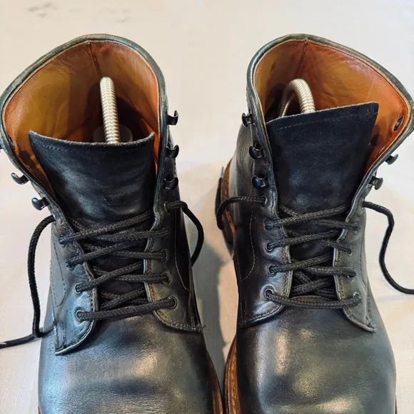 Allen Edmonds Higgins Mill Boots Men 10 D Black Handcrafted Leather Dainite Sole