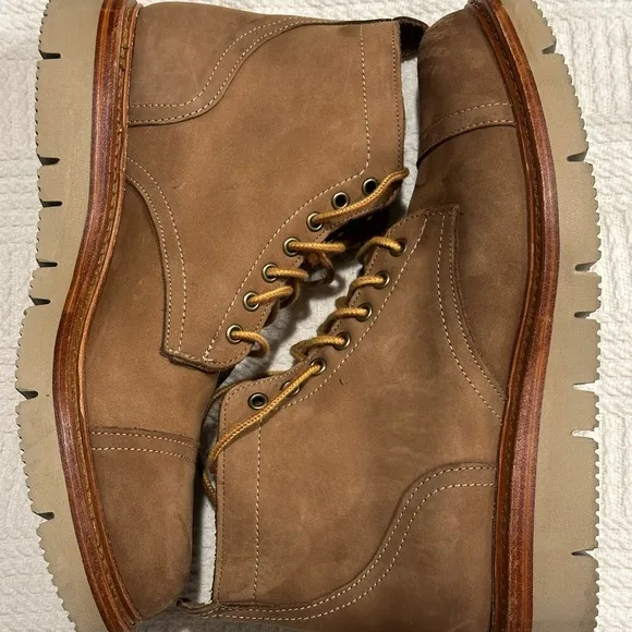 Allen Edmonds Park City Waxed Suede Men’s 9D