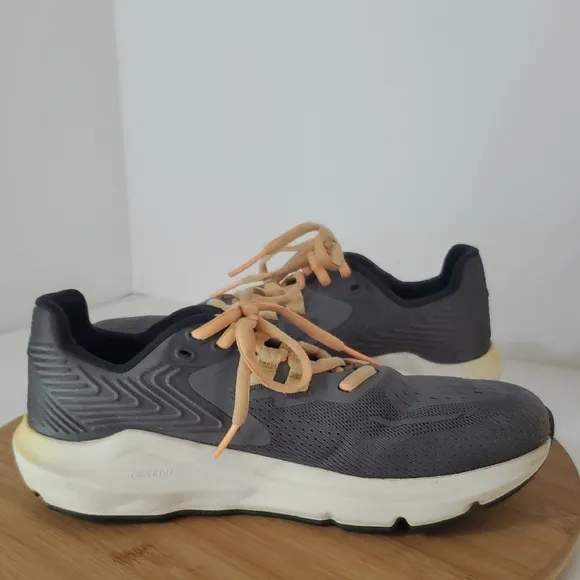 Altra Women's Provision 7 Gray and Orange Running Shoes Sneakers Size 7.5