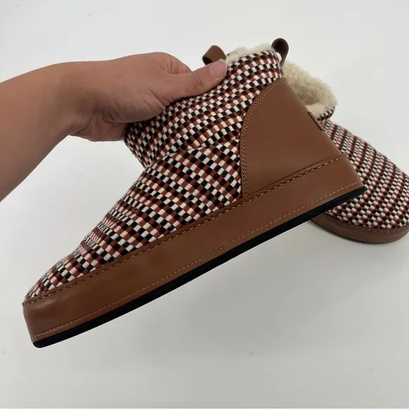 Amambaih Juana Low Woven Leather Chunky Shearling Lined Snow Boots in Cognac 9