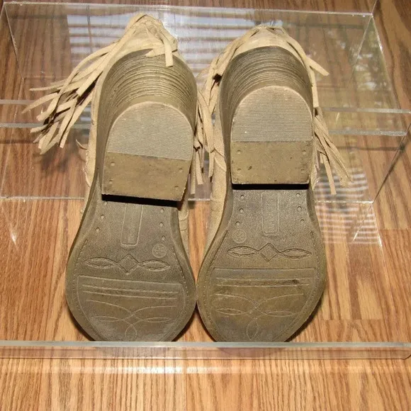 AMERICAN EAGLE Fringe Ankle Booties Boots Size 6.5