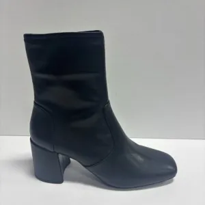 Anne Klein Women’s Lenora Bootie Black, Size 9 M