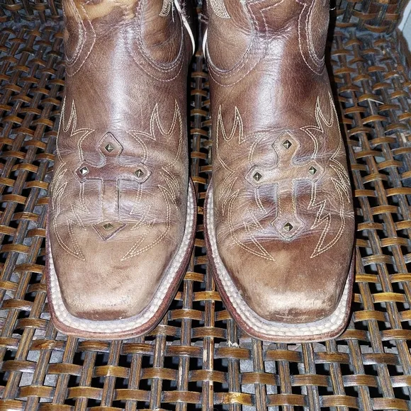 Ariat Legend Spirit Western Brown Leather Boots Crosses Women Sz 7 B