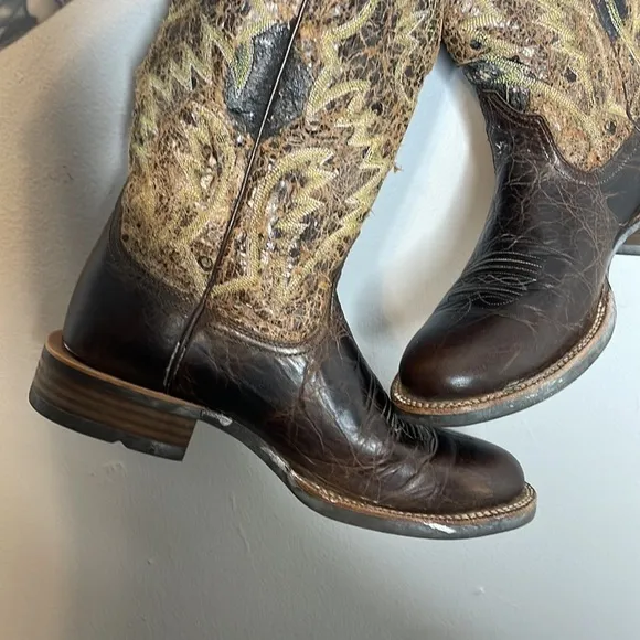 Ariat | Men’s Brown Striker Quickdraw Round Toe Western Boots Size 8.5