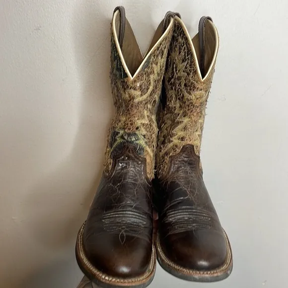 Ariat | Men’s Brown Striker Quickdraw Round Toe Western Boots Size 8.5